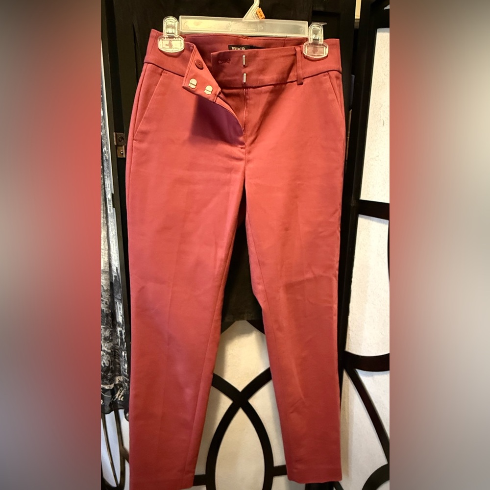 RW&CO. Women’s Rose coloured curvy fit ankle length slim leg suiting